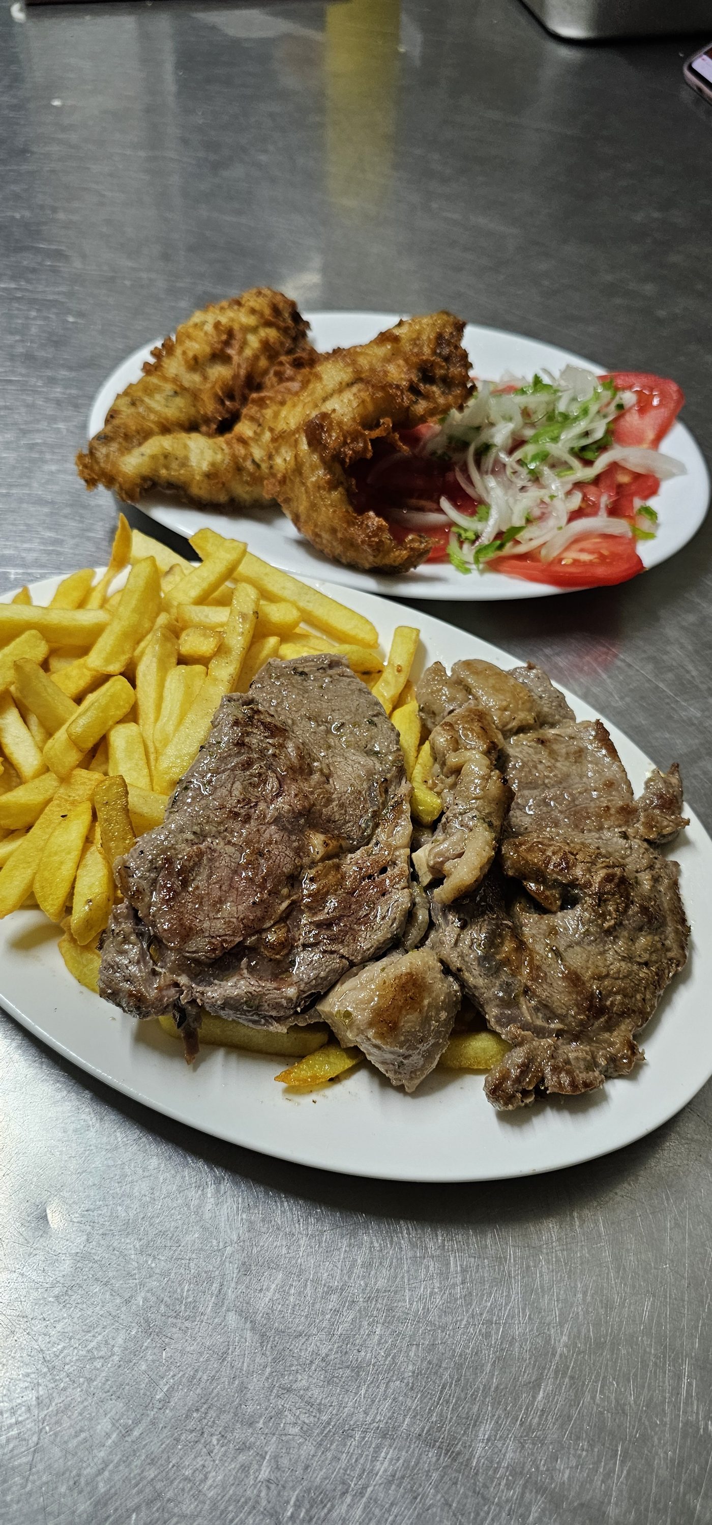 Parrillada y pescado frito